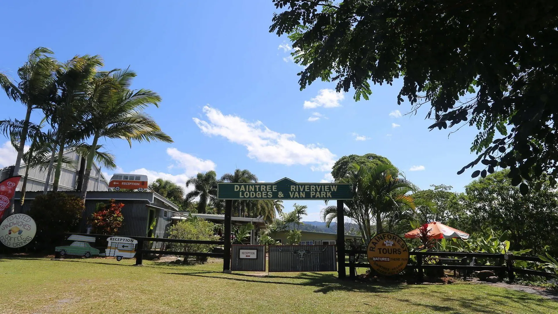 Daintree Riverview Lodges